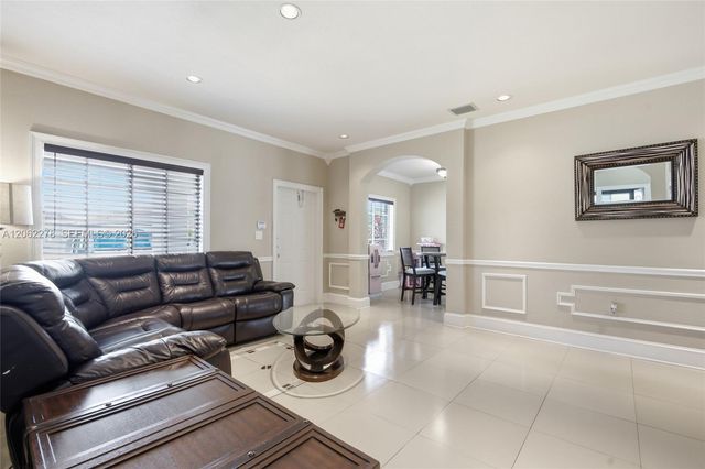 22470 SW 103rd Ave, Cutler Bay, FL 33190