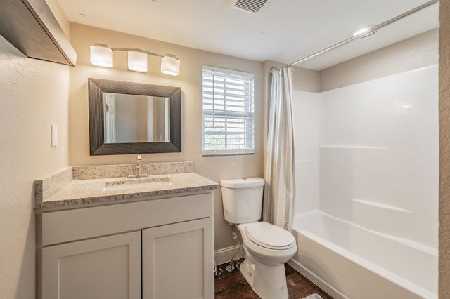 1080 Crow Lane, Terrell, TX 75161