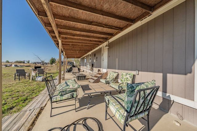 1080 Crow Lane, Terrell, TX 75161