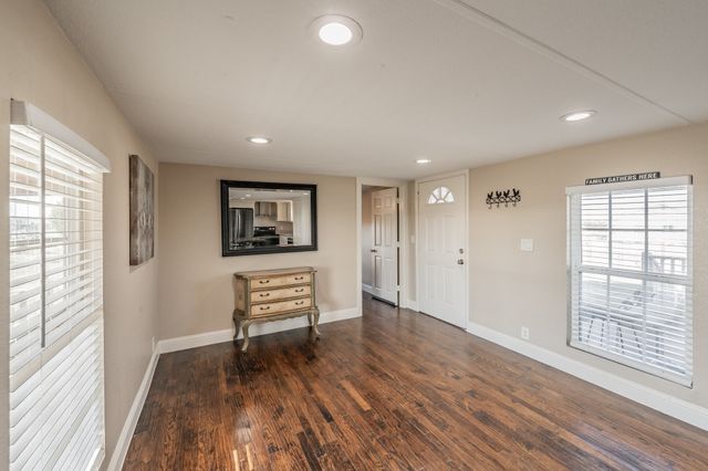 1080 Crow Lane, Terrell, TX 75161