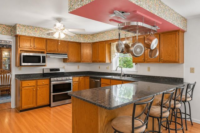 1300 Copper Creek Drive, Lexington, KY 40514