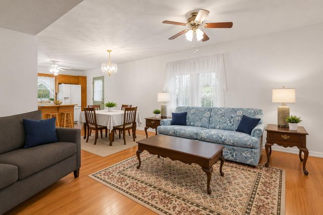 1300 Copper Creek Drive, Lexington, KY 40514