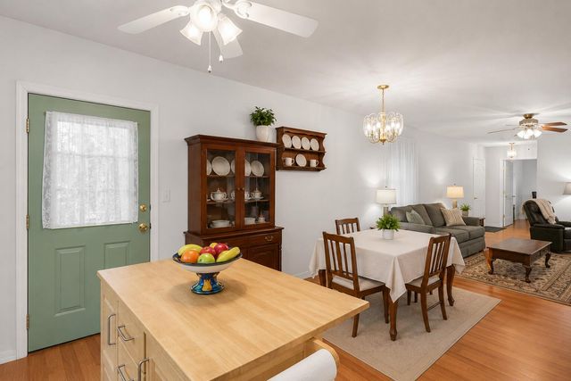 1300 Copper Creek Drive, Lexington, KY 40514