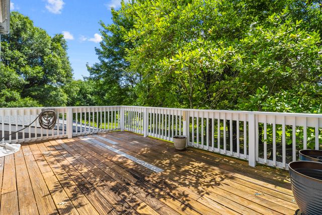 1300 Copper Creek Drive, Lexington, KY 40514