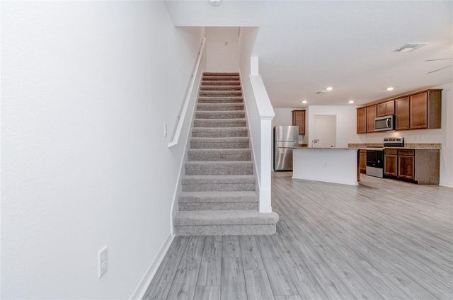 1668 WYNFORD CIRCLE, Tavares, FL 32778