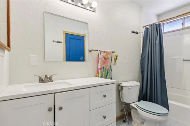 105 E Meadow Lane, Big Bear City, CA 92314