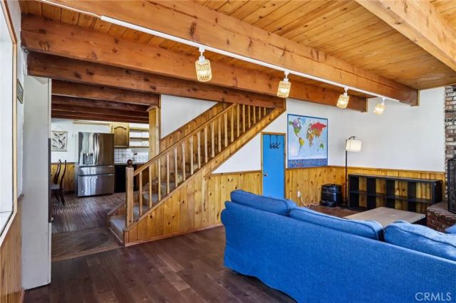 105 E Meadow Lane, Big Bear City, CA 92314