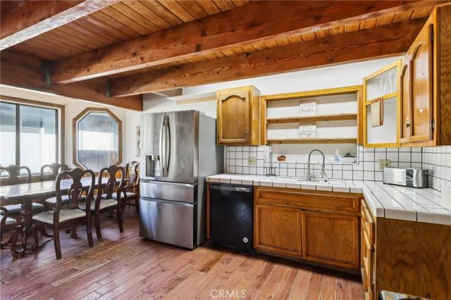 105 E Meadow Lane, Big Bear City, CA 92314
