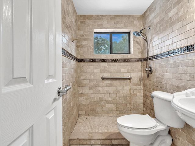 2340 SW 42nd Terrace, Fort Lauderdale, FL 33317