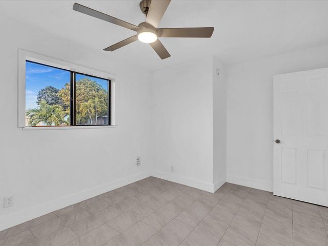 2340 SW 42nd Terrace, Fort Lauderdale, FL 33317