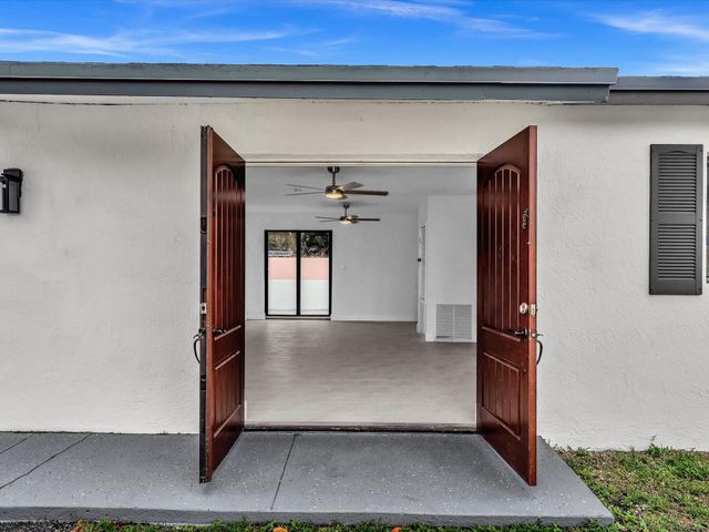 2340 SW 42nd Terrace, Fort Lauderdale, FL 33317