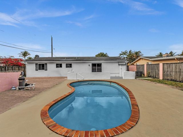 2340 SW 42nd Terrace, Fort Lauderdale, FL 33317