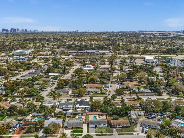 2340 SW 42nd Terrace, Fort Lauderdale, FL 33317