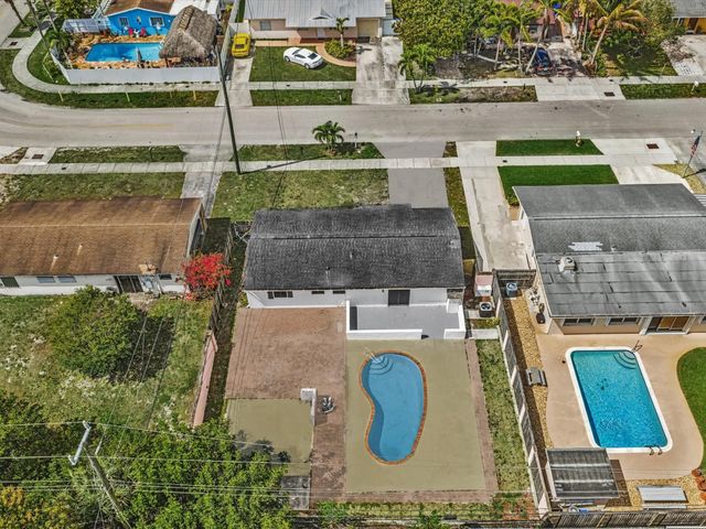 2340 SW 42nd Terrace, Fort Lauderdale, FL 33317