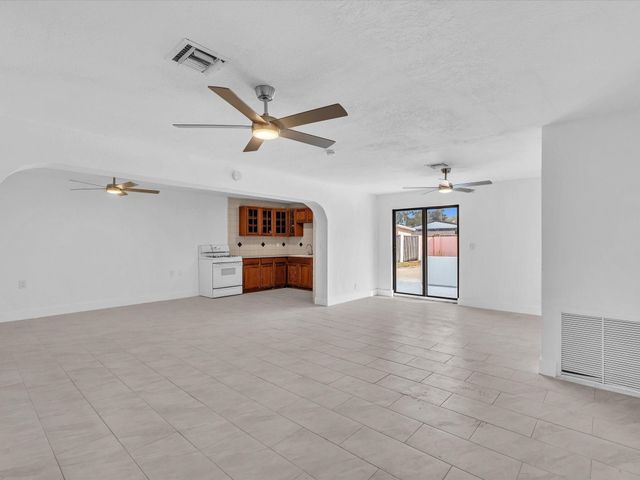 2340 SW 42nd Terrace, Fort Lauderdale, FL 33317