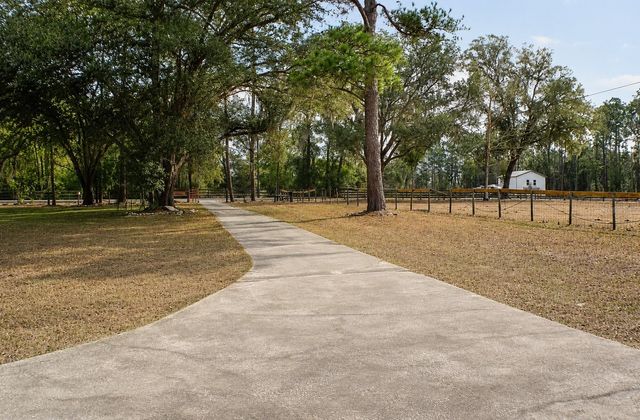 13124 NW 160TH AVENUE, Morriston, FL 32668