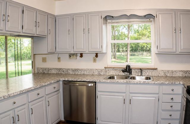 13124 NW 160TH AVENUE, Morriston, FL 32668