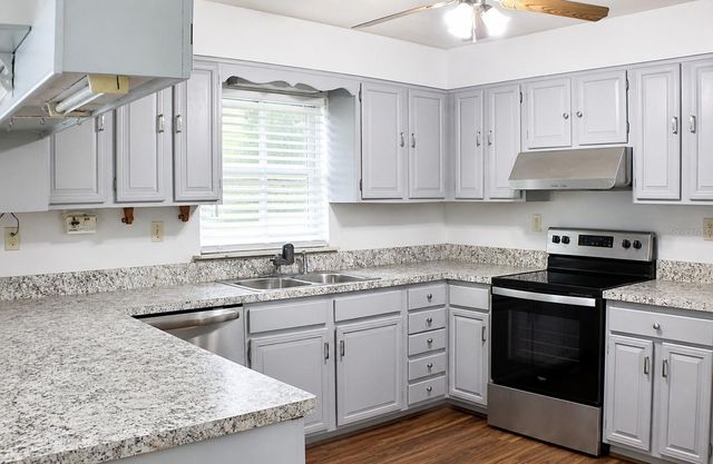 13124 NW 160TH AVENUE, Morriston, FL 32668