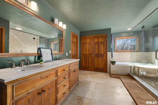 1708 STEEPLECHASE, Washington, IL 61571