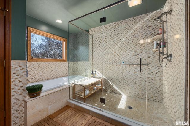 1708 STEEPLECHASE, Washington, IL 61571