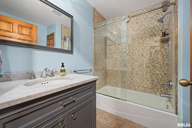 1708 STEEPLECHASE, Washington, IL 61571