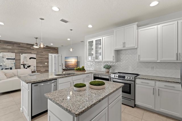 12150 SW Aventino Drive, Port St. Lucie, FL 34987