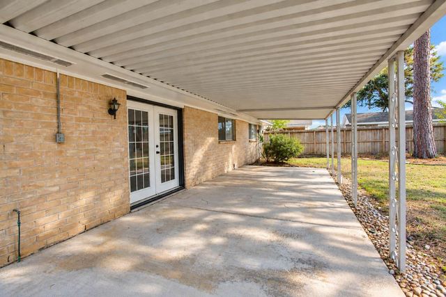 16131 Forest Way Drive, Houston, TX 77090
