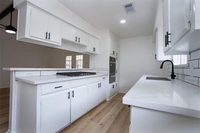 16131 Forest Way Drive, Houston, TX 77090