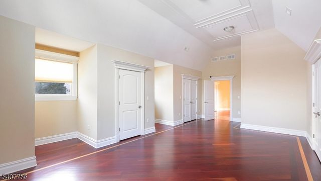 89 Knollwood Dr, Watchung Boro, NJ 07069