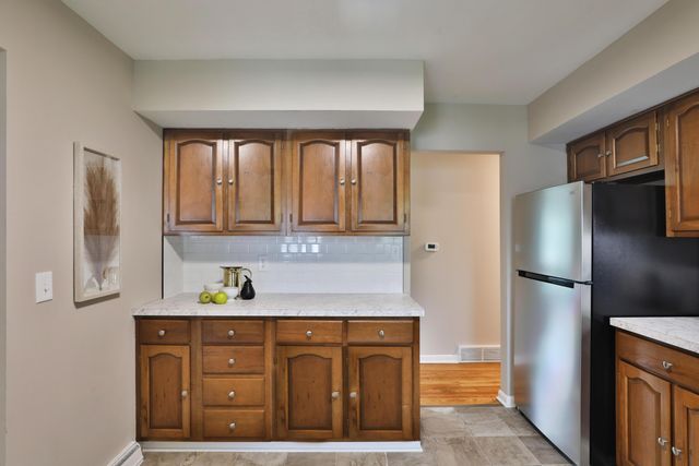 1004 Marland Drive N, Columbus, OH 43224