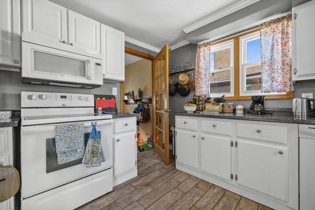2122 29th STREET, Kenosha, WI 53140