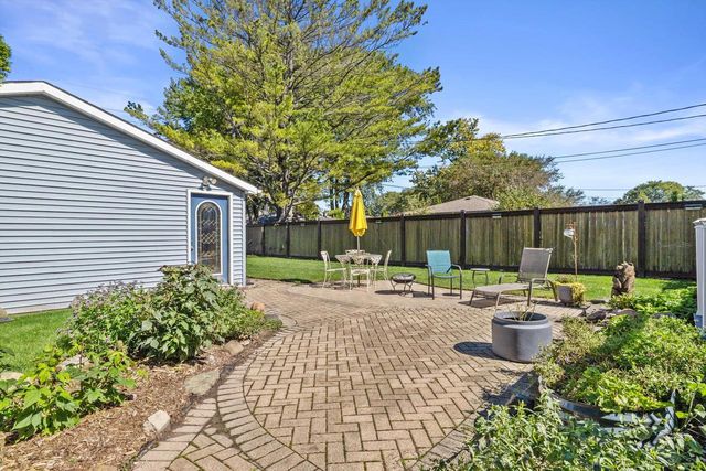 2122 29th STREET, Kenosha, WI 53140