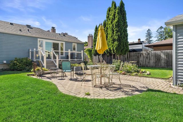 2122 29th STREET, Kenosha, WI 53140