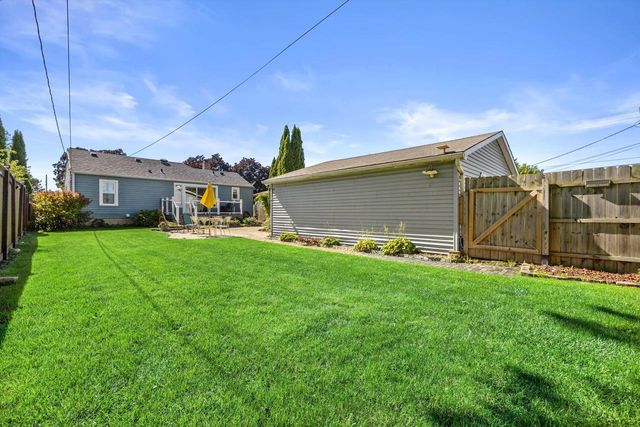 2122 29th STREET, Kenosha, WI 53140
