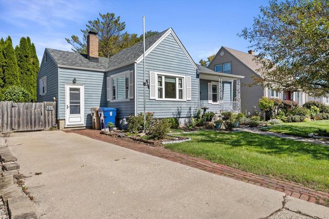 2122 29th STREET, Kenosha, WI 53140