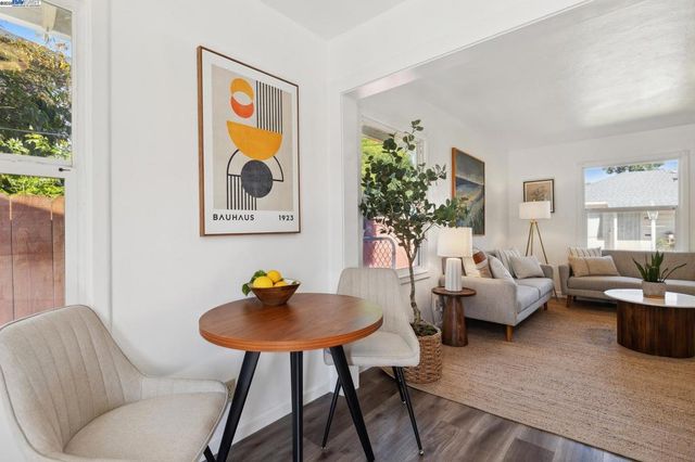 108 Cypress St D, Alameda, CA 94501