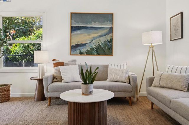 108 Cypress St D, Alameda, CA 94501