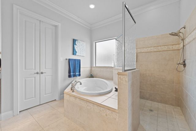 608 Elm Hill Boulevard, Burleson, TX 76028