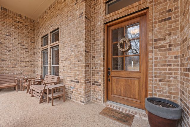 608 Elm Hill Boulevard, Burleson, TX 76028