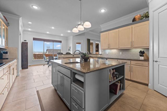 608 Elm Hill Boulevard, Burleson, TX 76028