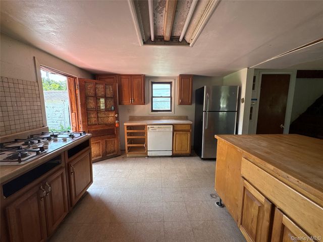 96 Ridge Road, Westtown, NY 10998