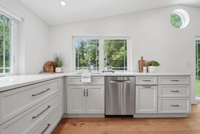 155 Lancaster Farm Road, Salem, NH 03079