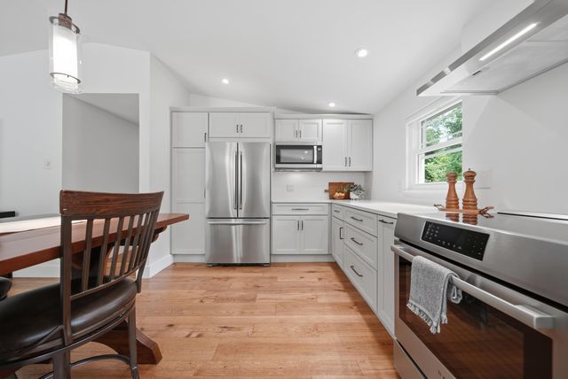 155 Lancaster Farm Road, Salem, NH 03079