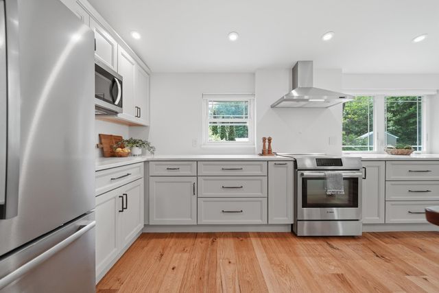 155 Lancaster Farm Road, Salem, NH 03079