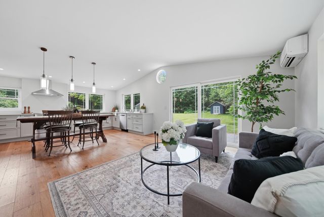 155 Lancaster Farm Road, Salem, NH 03079
