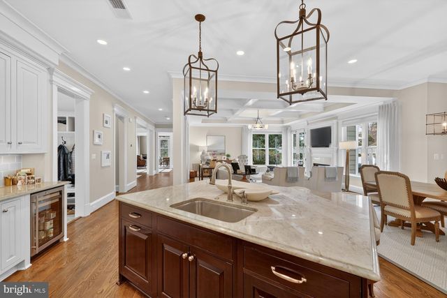 1420 KURTZ RD, Mclean, VA 22101
