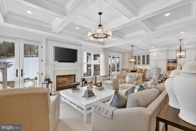 1420 KURTZ RD, Mclean, VA 22101