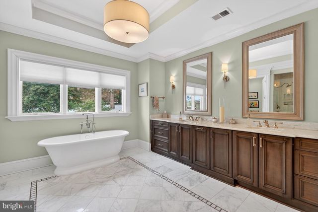 1420 KURTZ RD, Mclean, VA 22101