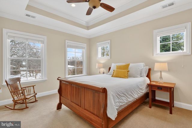 1420 KURTZ RD, Mclean, VA 22101