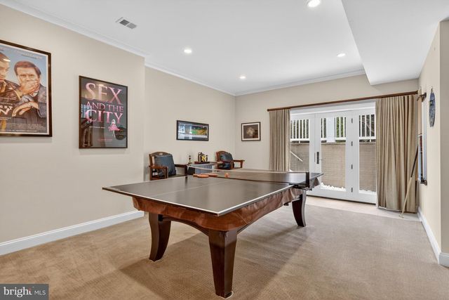 1420 KURTZ RD, Mclean, VA 22101